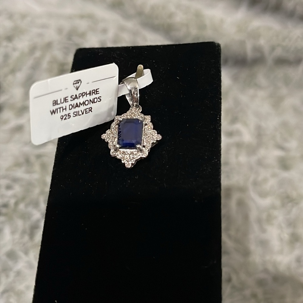 Genuine Natural Blue Sapphire With Tiny Diamonds Pendant in 925 Silver NWT - Picture 2 of 9